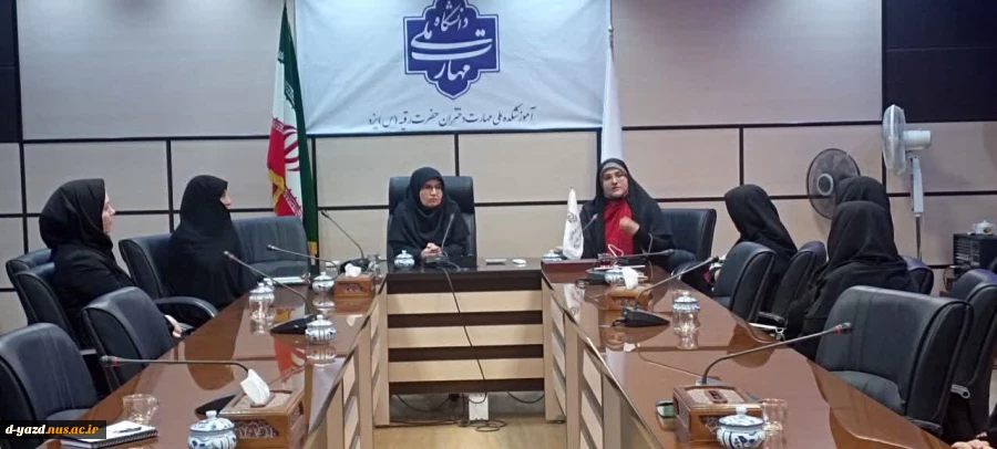 جلسه هم فکری ریاست آموزشکده ملی مهارت دختران یزد با اساتید طراحی و دوخت 4
