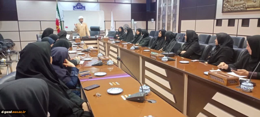 نشست هم اندیشی شاخصه های اقتدار یک نظام در آموزشکده ملی مهارت دختران یزد

 11