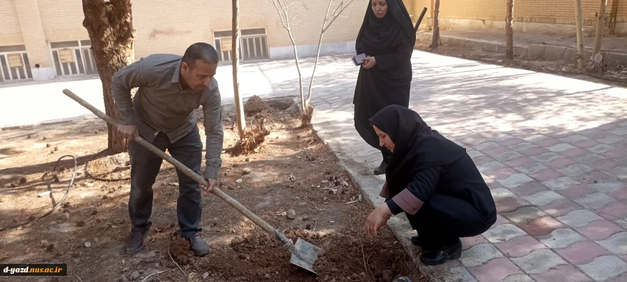 روز درختکاری در آموزشکده ملی مهارت دختران حضرت رقیه(س) یزد 11