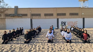 به مناسبت هفته تربیت بدنی و ورزش، مسابقات کوکوساحلی با حضور شش تیم و در فضایی پرنشاط برگزار شد 2