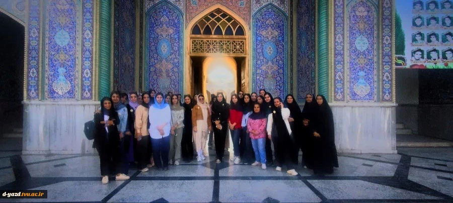 بازدید دانشجویان معماری آموزشکده ملی مهارت دختران یزد – حضرت رقیه (س) از شهر تاریخی بافق 3