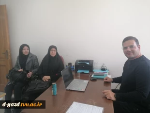 گامی در مسیر کارآفرینی؛ بررسی فرصت‌های اشتغال و مهارت‌آموزی در بازدید کارشناسان پژوهشی آموزشکده ملی مهارت دختران یزد - حضرت رقیه (س) از شرکت‌های دانش‌بنیان پارک اقبال 2