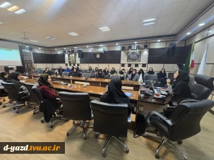 کارگاه آموزشی «آشنایی با بیماری ایدز» در آموزشکده ملی مهارت دختران یزد – حضرت رقیه (س) برگزار شد 5