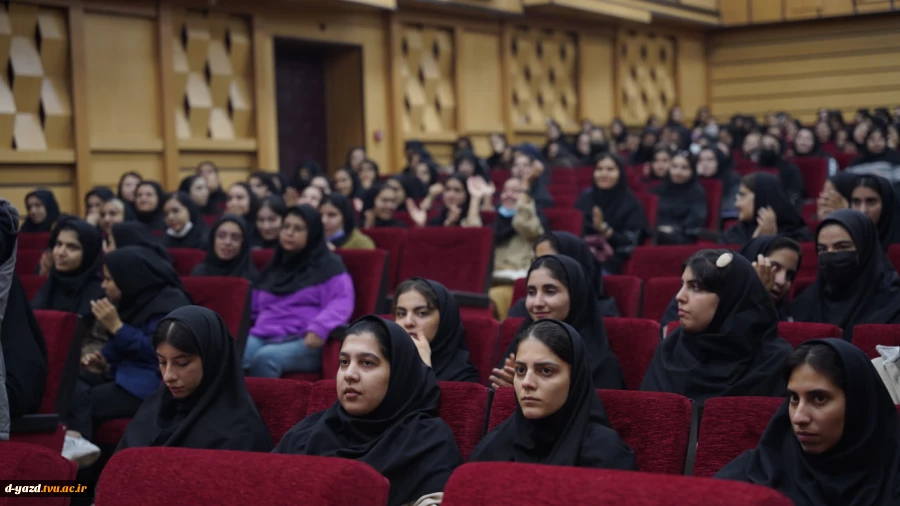 دکتر زمانی در جشن روز دانشجو در پردیس دختران امام علی(ع)یزد:
 دانشجو نماد بیداری، مسئولیت‌پذیری و مطالبه‌گری قانونمند است
 2