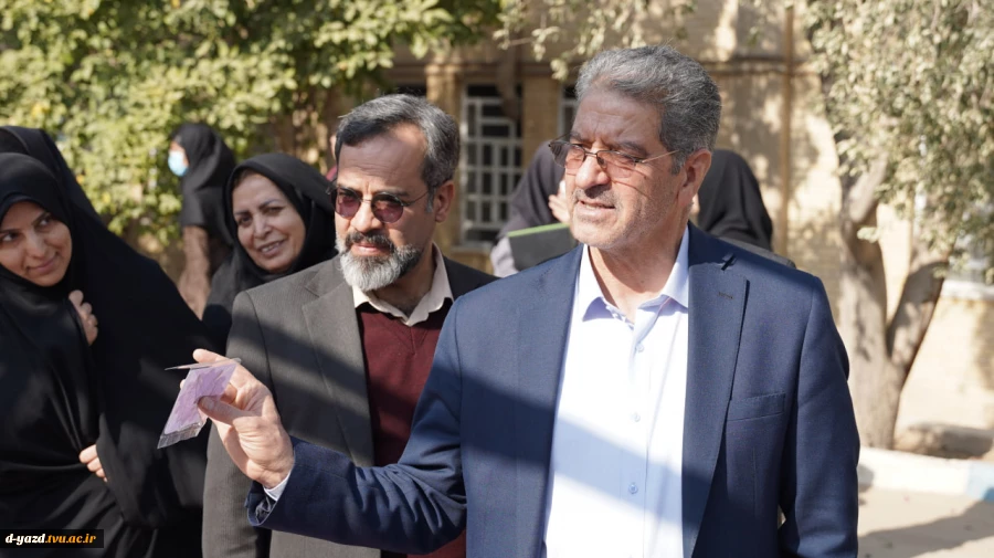 دکتر زمانی در جشن روز دانشجو در پردیس دختران امام علی(ع)یزد:
 دانشجو نماد بیداری، مسئولیت‌پذیری و مطالبه‌گری قانونمند است
 2