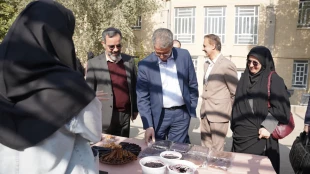 دکتر زمانی در جشن روز دانشجو در پردیس دختران امام علی (ع) یزد:
 دانشجو نماد بیداری، مسئولیت‌پذیری و مطالبه‌گری قانونمند است 2