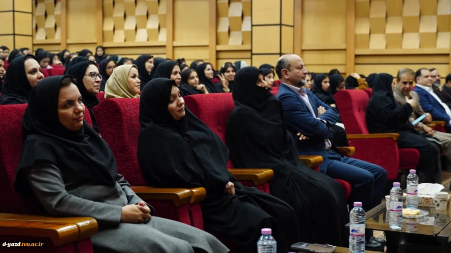 دکتر زمانی در جشن روز دانشجو در پردیس دختران امام علی (ع) یزد:
 دانشجو نماد بیداری، مسئولیت‌پذیری و مطالبه‌گری قانونمند است 2