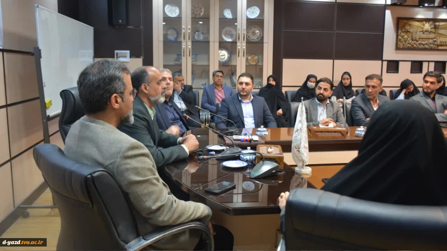 بازدید معاون اداری، مالی و منابع انسانی دانشگاه ملی مهارت از آموزشکده ملی مهارت دختران یزد - حضرت رقیه(س)  به مناسبت روز دانشجو 3