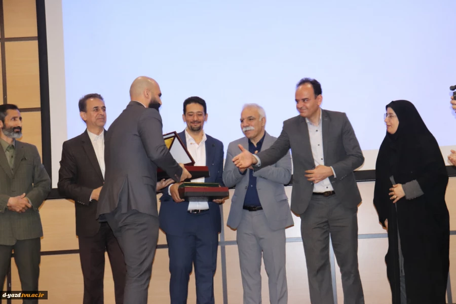 برگزاری مراسم بزرگداشت روز حسابدار به همت انجمن علمی آموزشکده ملی مهارت دختران یزد 12