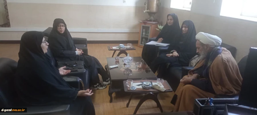 برگزاری جلسه شورای فرهنگی آموزشکده ملی مهارت دختران یزد با محوریت ویژه‌برنامه‌های ماه رجب و اعتکاف دانشجویی 2