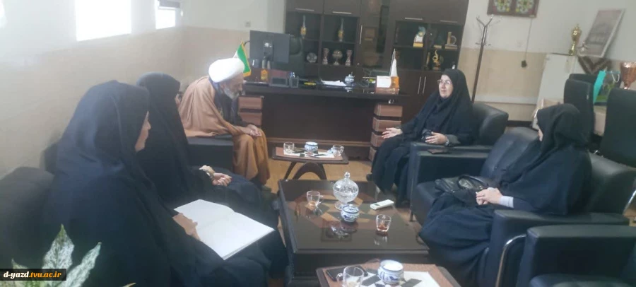 برگزاری جلسه شورای فرهنگی آموزشکده ملی مهارت دختران یزد با محوریت ویژه‌برنامه‌های ماه رجب و اعتکاف دانشجویی 3