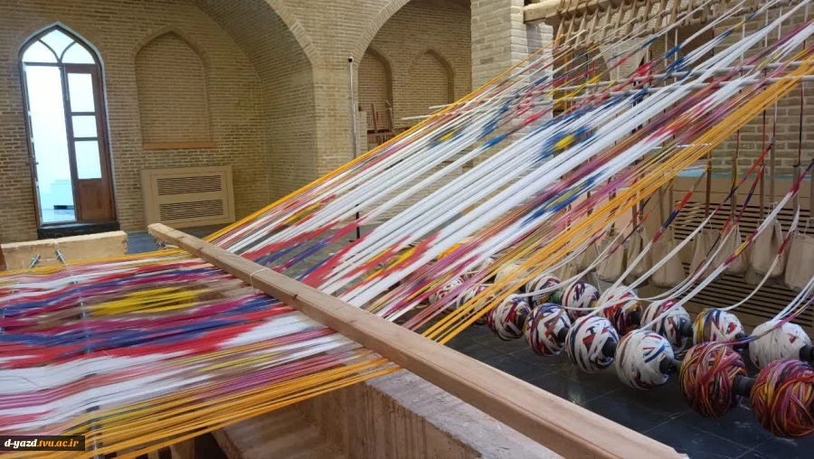 بازدید علمی دانشجویان رشته طراحی و دوخت آموزشکده ملی مهارت دختران یزد از موزه تار و پود 2