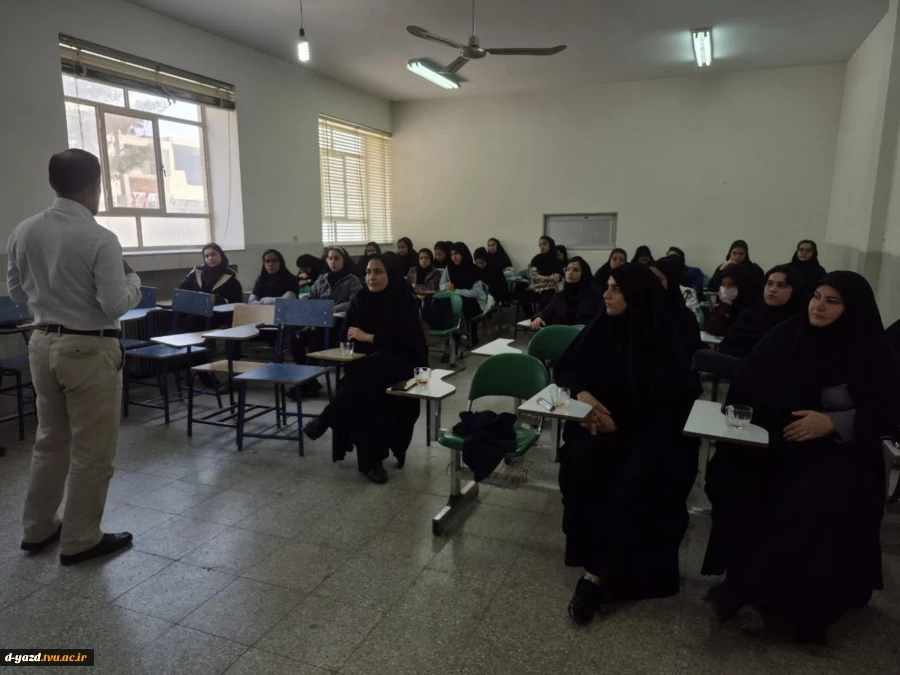 برگزاری کارگاه آموزشی «ازدواج آگاهانه» در آموزشکده ملی مهارت دختران یزد 3