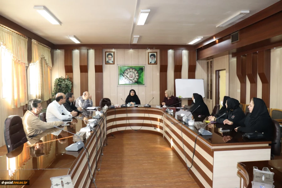 برگزاری جلسه شورای اداری آموزشکده ملی مهارت دختران یزد با محوریت برنامه‌ریزی امتحانات نیمسال اول 1405-1404 2