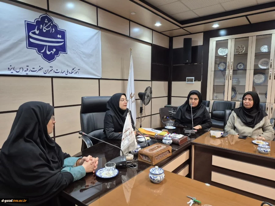 برگزاری کارگاه «تغذیه آگاهانه، زندگی سالم» در آموزشکده ملی مهارت دختران یزد 4