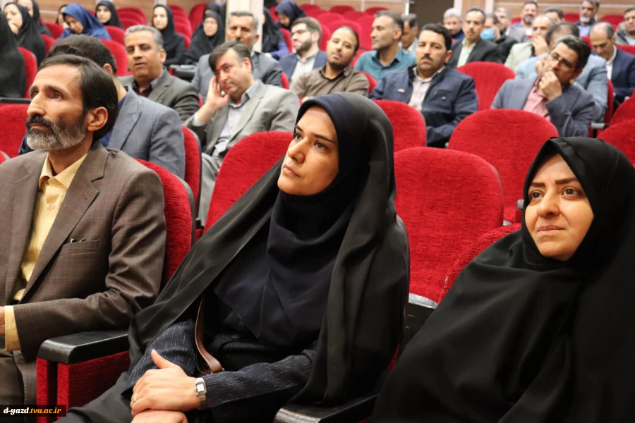 آیین تکریم و معارفه رئیس آموزشکده ملی مهارت دختران یزد - حضرت رقیه (س) در دانشگاه ملی مهارت استان یزد 6